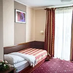 Novum & 3*