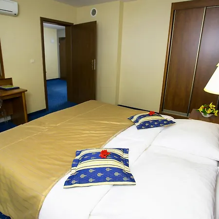 Novum & Niepołomice