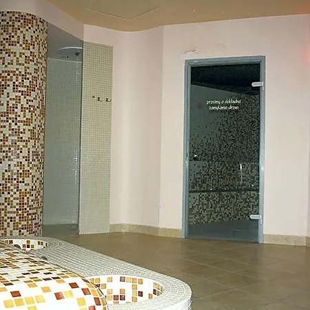 فندق Novum & 3*