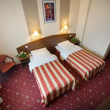 Novum & 3* Niepołomice